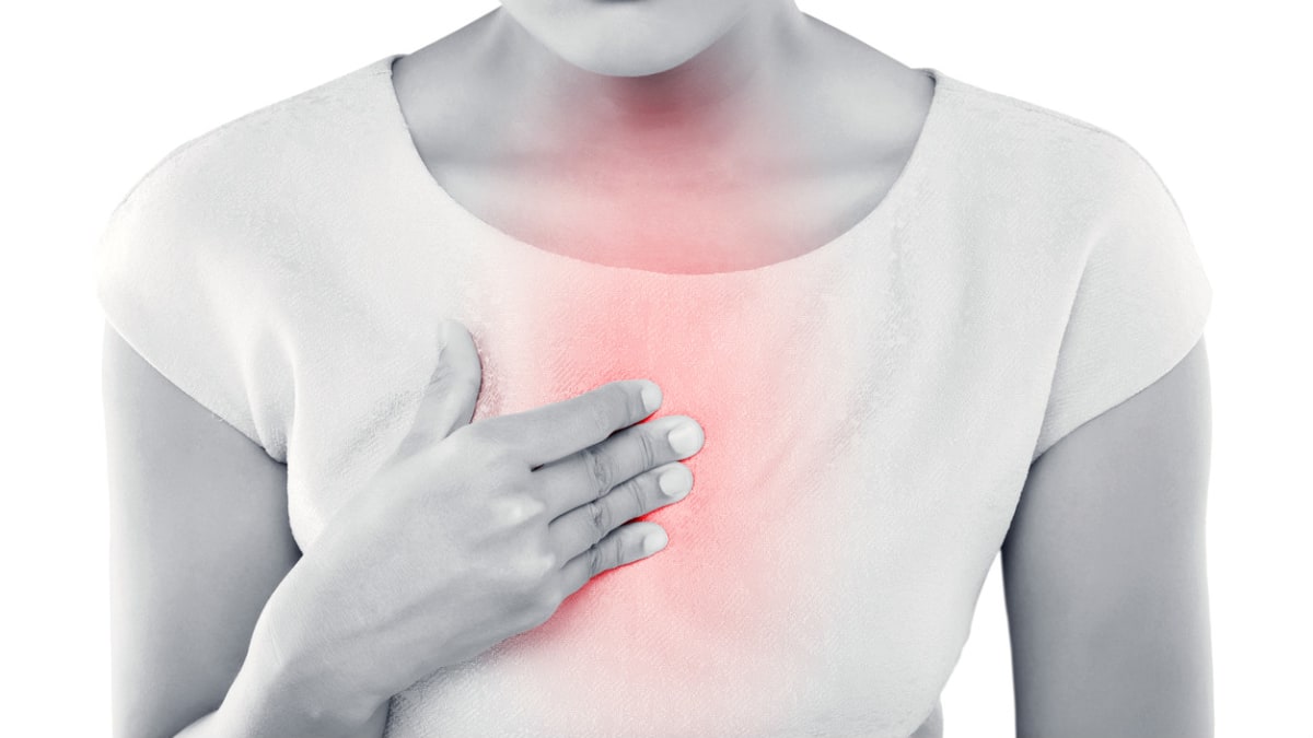 Důvodem pálení žáhy (pyrózy) je tzv. reflux neboli zpětný tok žaludečního obsahu do jícnu