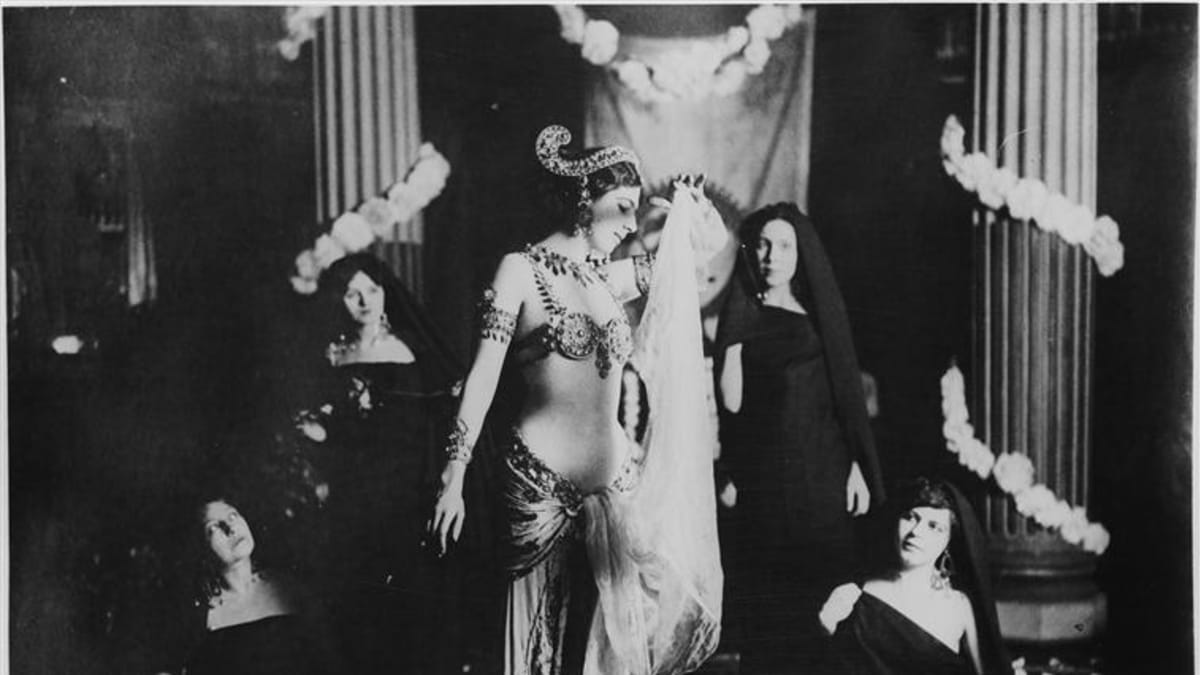 Svůdná Mata Hari jako tanečnice, femme fatale i špionka 3