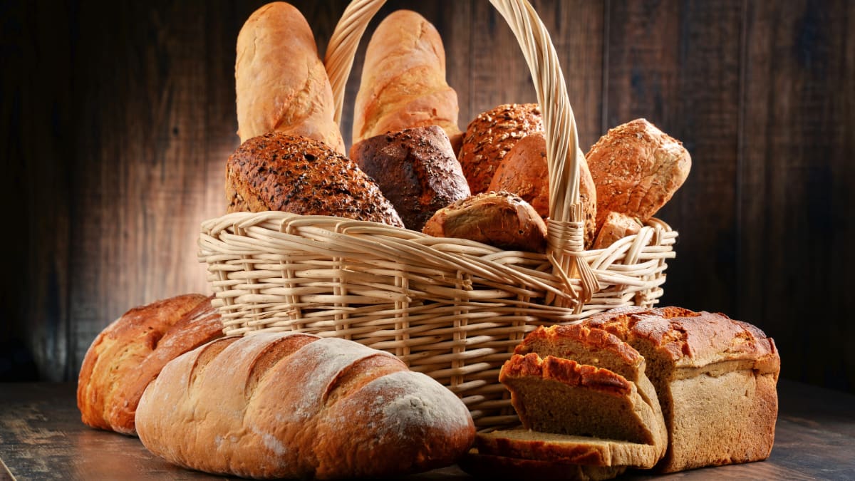 Co se starším chlebem a pečivem? Nevyhazujte je, ale chutně zrecyklujte