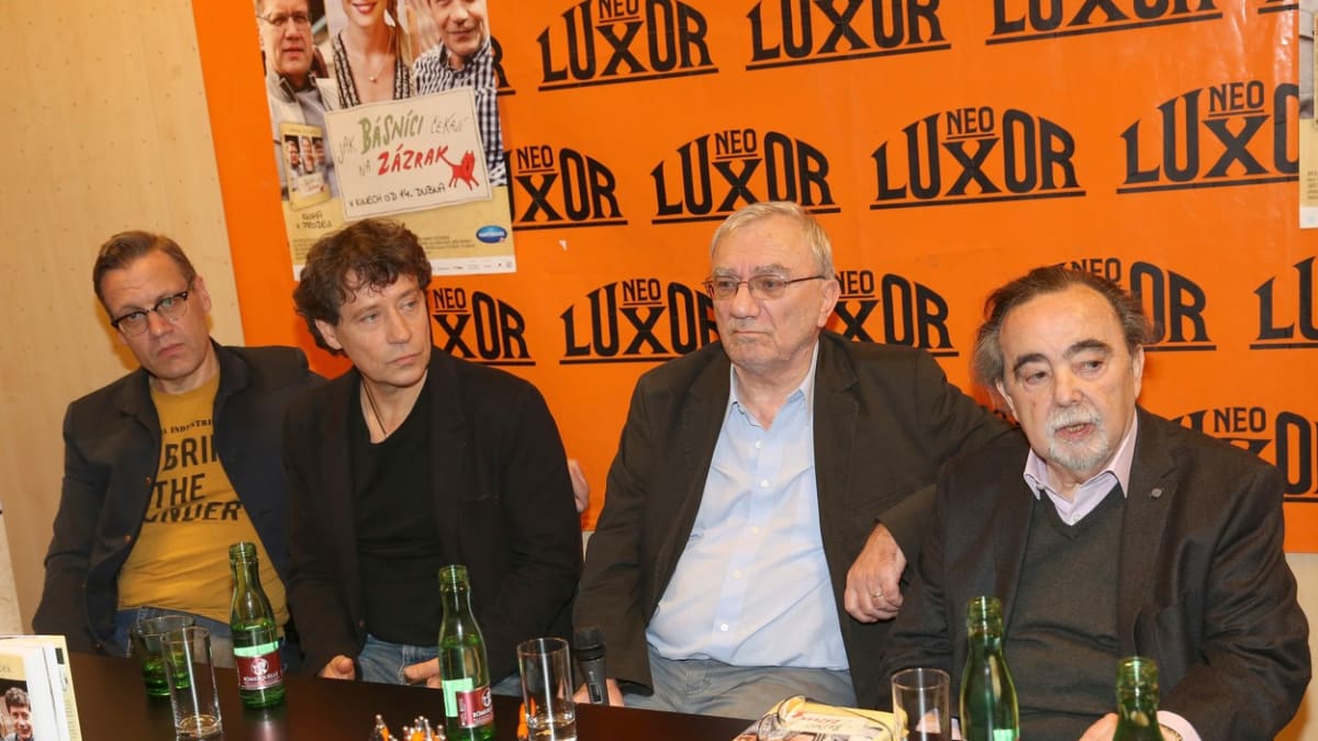 Dušan Klein (napravo) s dalšími tvůrci filmových Básníků