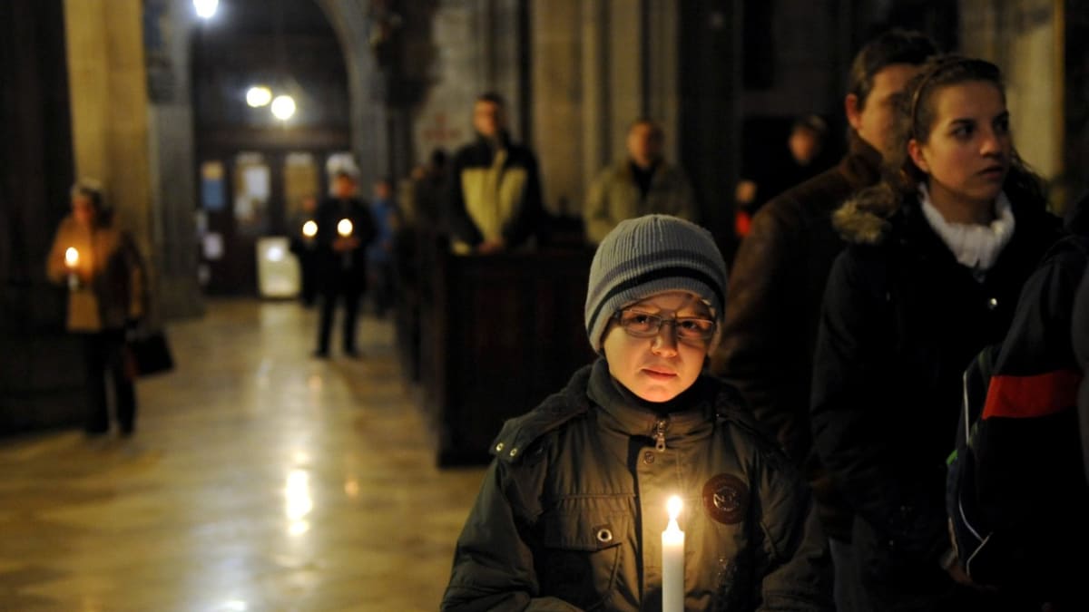 Dodnes se svíce zvané Hromničky žehnají 2. února v kostelech