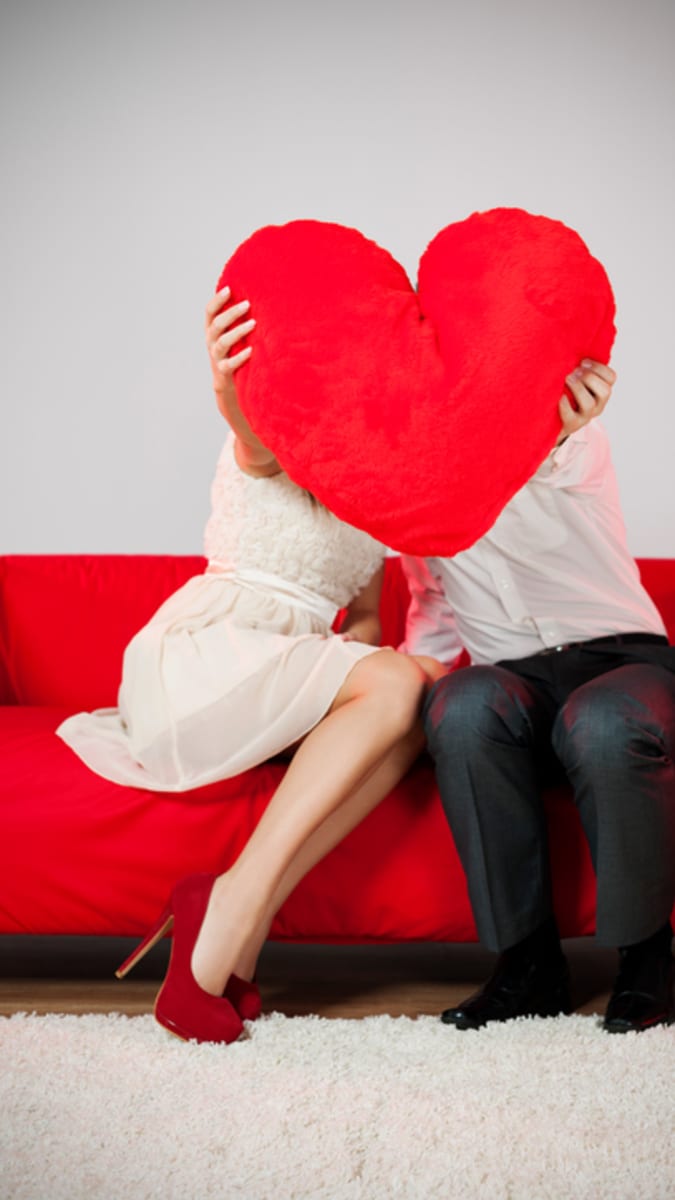 6 důvodů, proč člověku leze romantický měsíc máj na nervy zamilovanost