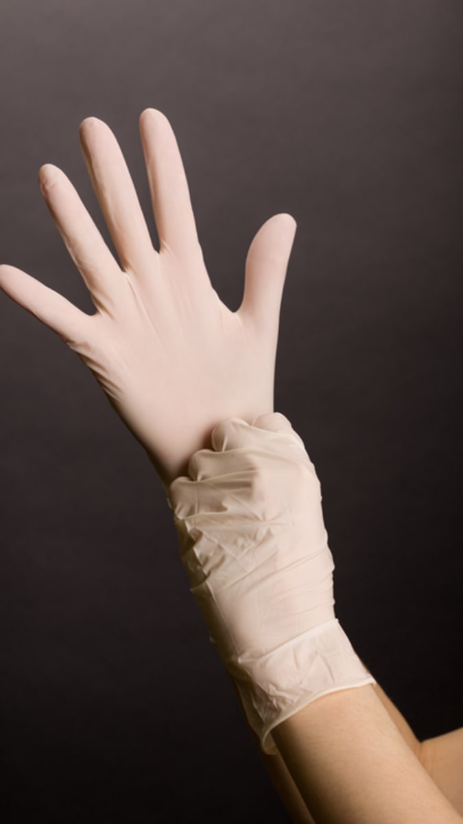 Tipy na regeneraci poškozených a lámavých nehtů rukavice