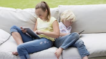Co vaše děti dělají na Facebooku? Je toho víc, než si myslíte!