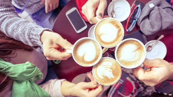 Zajímavosti ze světa kávy: Jak poznáme, že je jí už příliš?