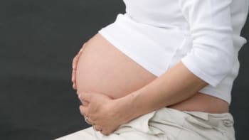 Radikálních devět měsíců aneb Jak moc je těhotenství "jiný stav"?