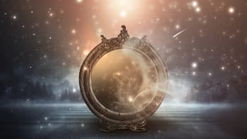 Věštění pomocí magických zrcadel: Proč je využívají i manažeři, lékaři nebo soudci?