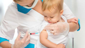 Očkování dětí: Ano, či ne?