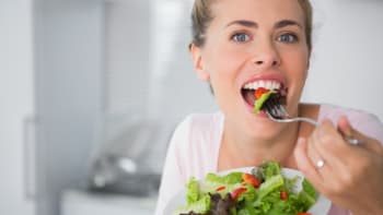 Dieta jen na základě syrové stravy: Je to rozumné?