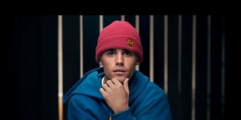 Kanadský zpěvák Bieber se dostal na černou listinu automobilky. Nechal si přelakovat vůz