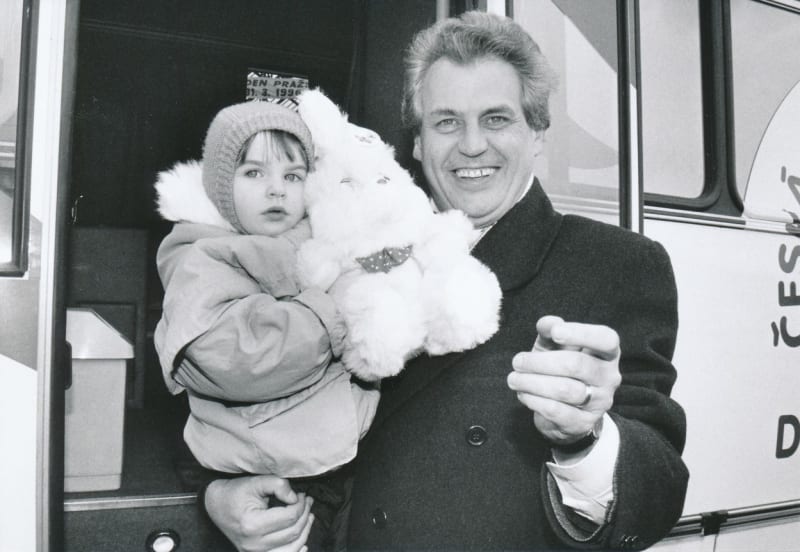 Bývalý prezident Zeman s dcerou Kateřinou na archivní fotografii.