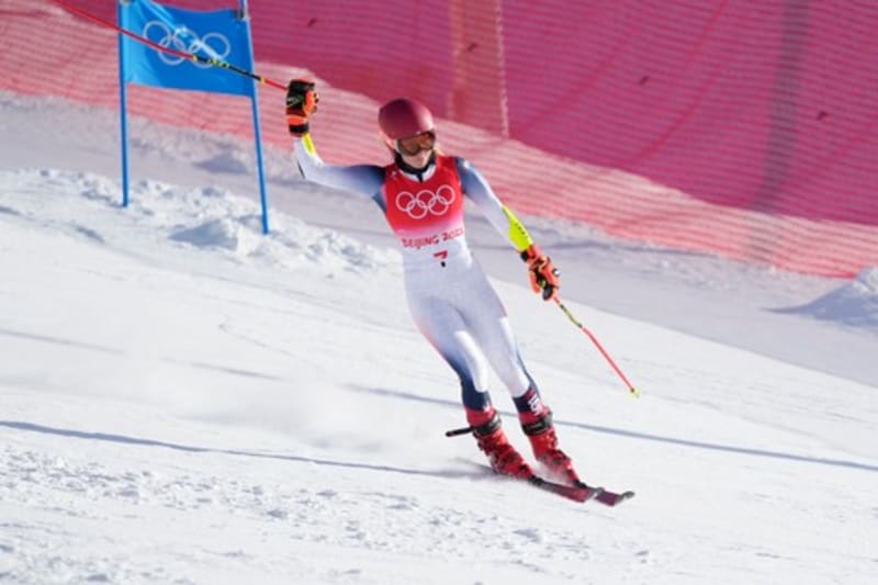 Mikael Shiffrinová nedojela na ZOH 2022 1. kolo obřího slalomu.