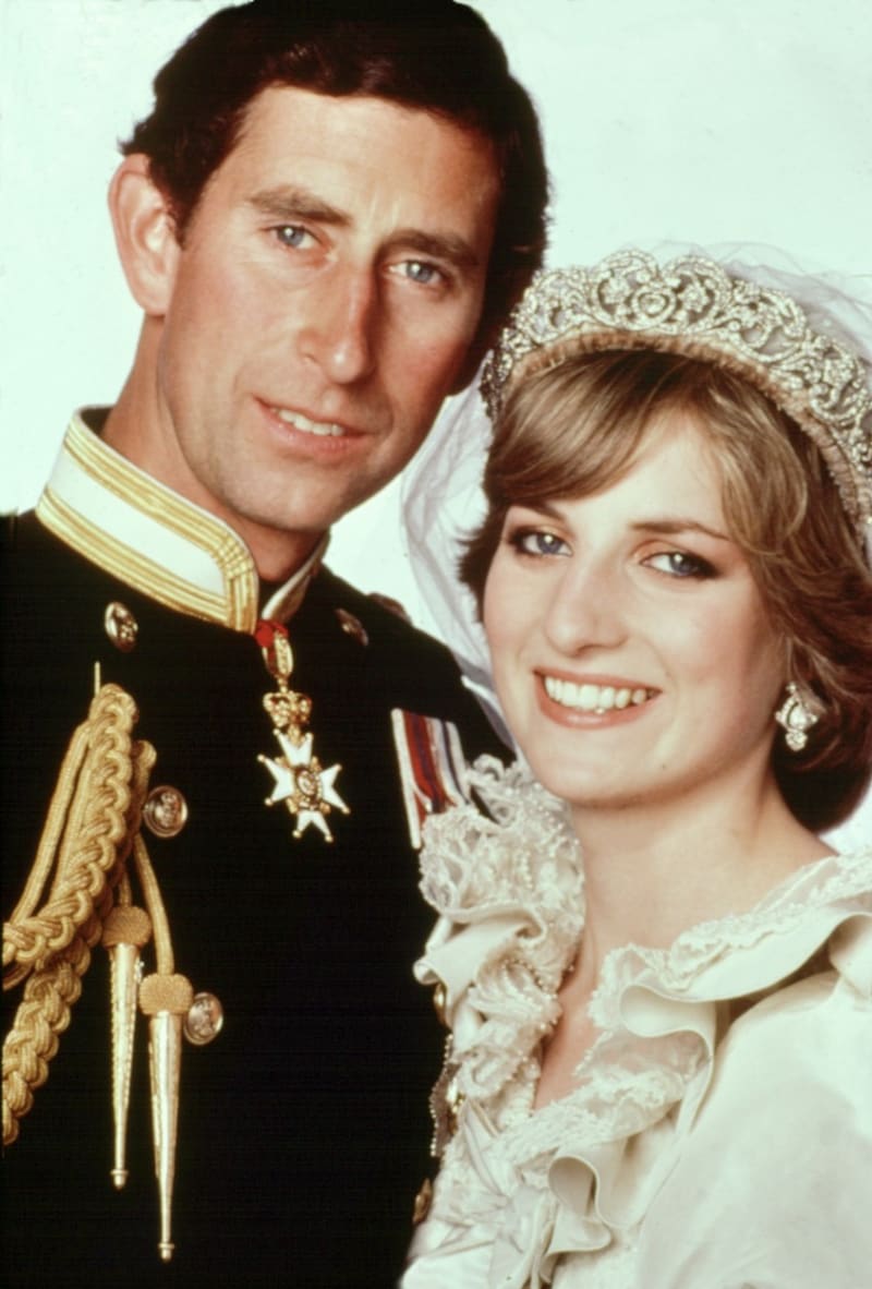 Novomanželé princ Charles a princezna Diana