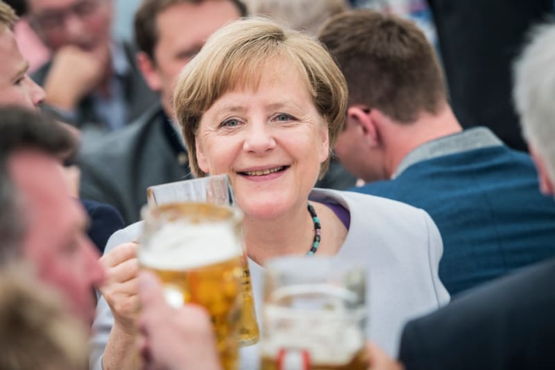 „Věčná kancléřka“ Angela Merkelová po dlouhých 16 letech skončí ve funkci