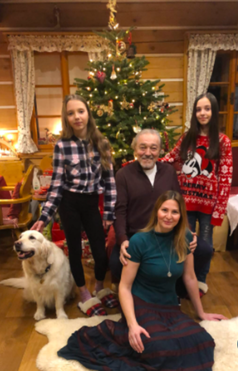 Karel Gott s rodinou o Vánocích 2