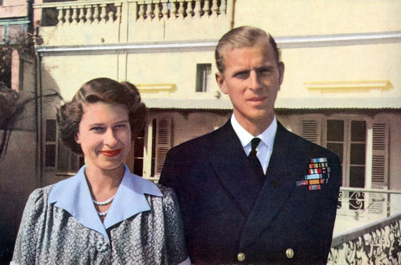 Královský pár v roce 1950 na Maltě, kde Philip působil v britském námořnictvu.