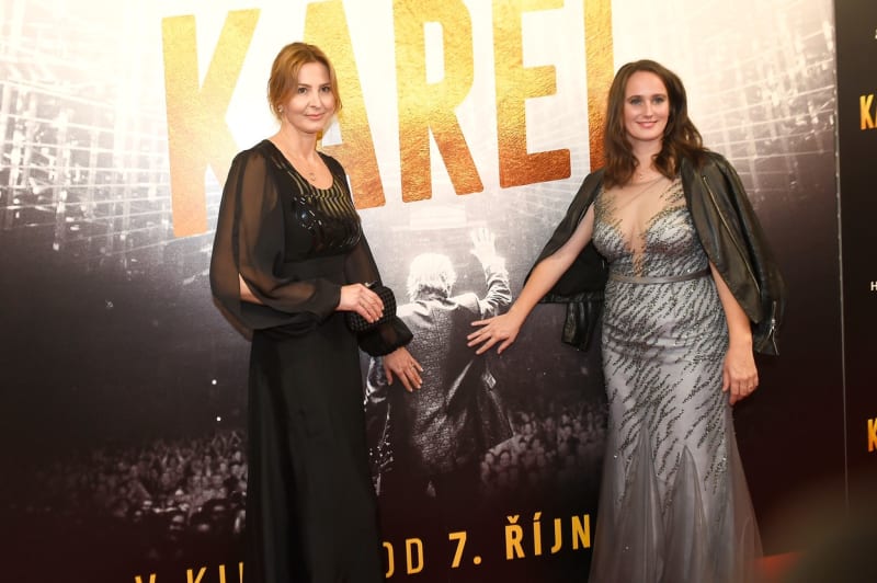 Ivana Gottová a Olga Malířová Špátová na premiéře dokumentu Karel.