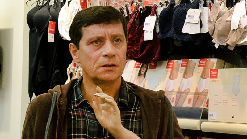 Pavel Kříž alias Petr Knotek v seriálu Obchoďák.