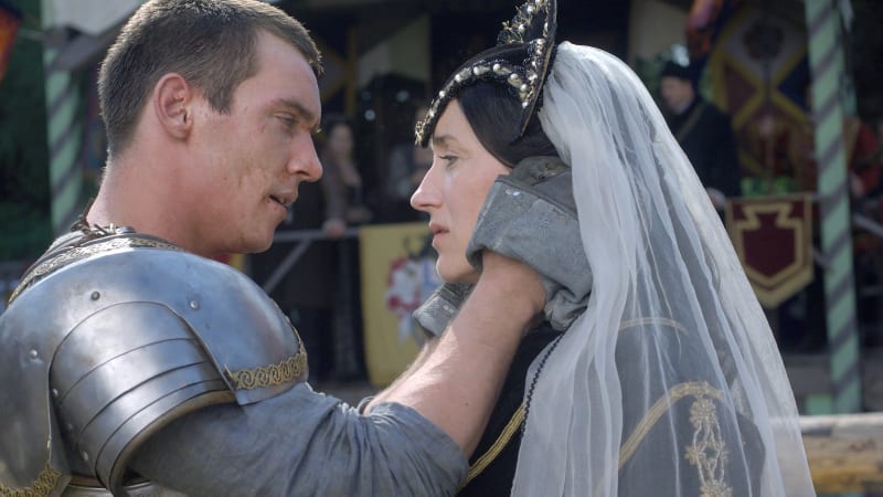 Tudorovci: Jindřich VIII. Kateřinu Aragonskou platonicky miloval, pak nenáviděl