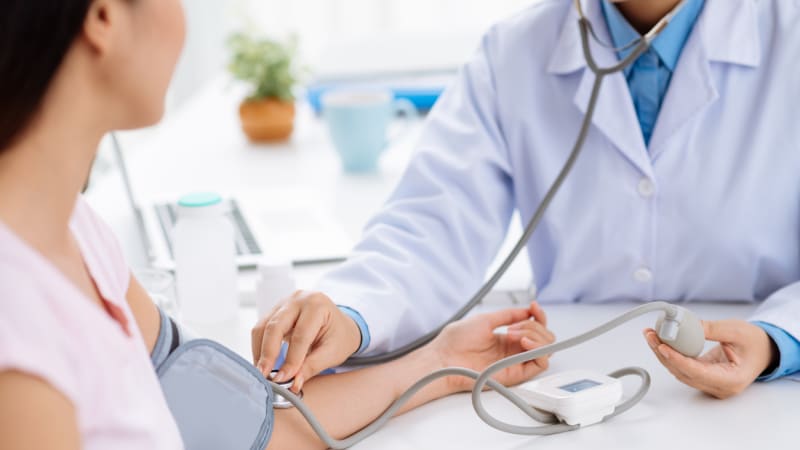 Řeč těla: Co nám odkrývají potíže s nízkým krevním tlakem?