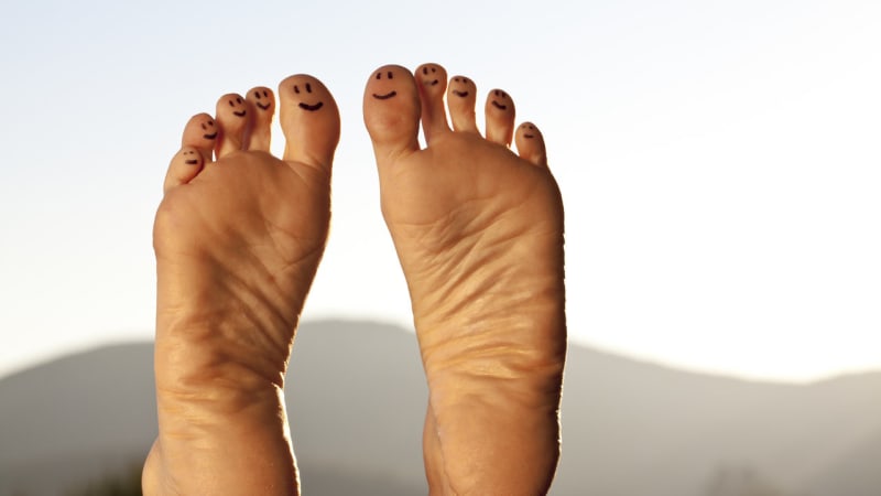 Řeč těla: Co nám odkrývají potíže s prsty na nohou?