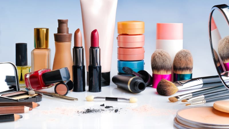 Nebezpečná kosmetika? Některé produkty mohou ohrožovat zdraví i život!