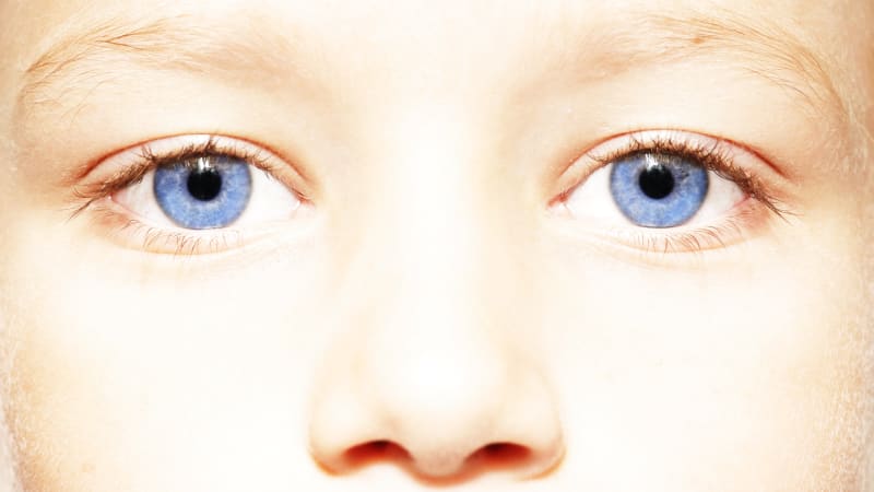 Vaše dítě má zrak jen jeden. Jak ho chránit od narození do puberty?