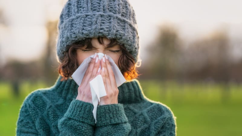 Vyvracíme mýty o zdraví: Rýmu nemáme z nachlazení a může být i nebezpečná