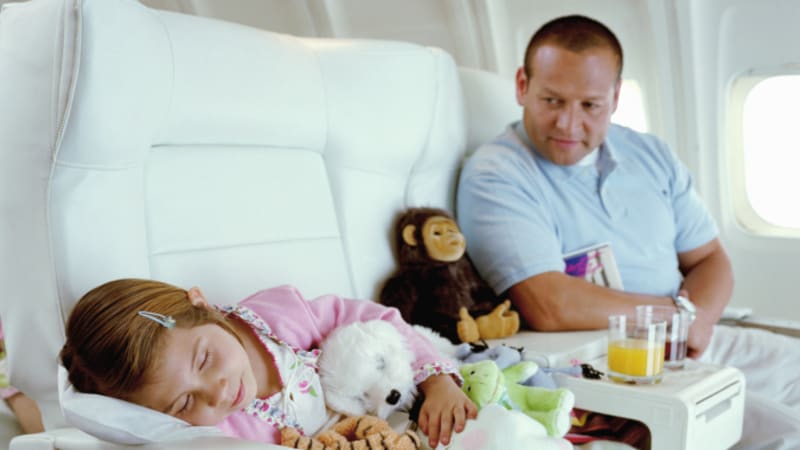 Jak přežít cestování s dětmi: Letíme letadlem