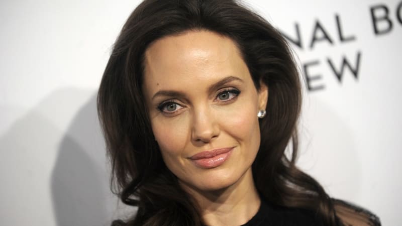 Angelina Jolie je na Instagramu a trhá rekordy. Důvod vás nejspíš překvapí