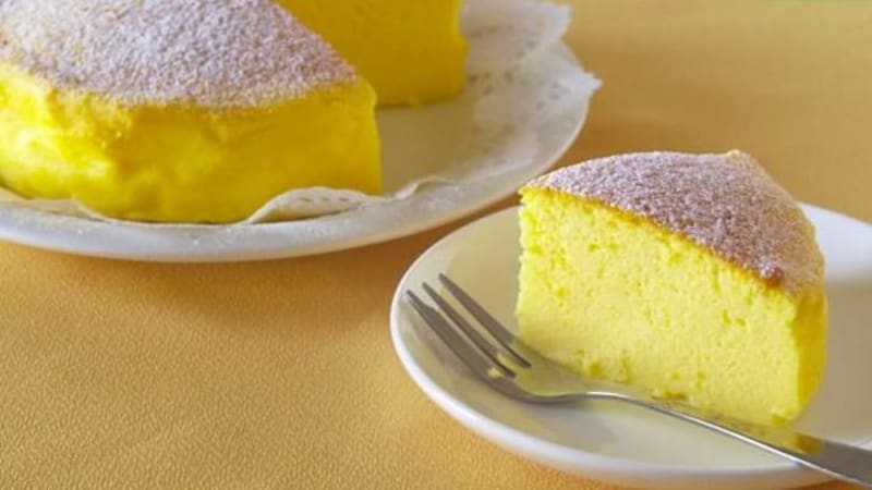 Vyzkoušeli jsme sladký hit internetu: Hedvábný cheesecake jen ze tří surovin!