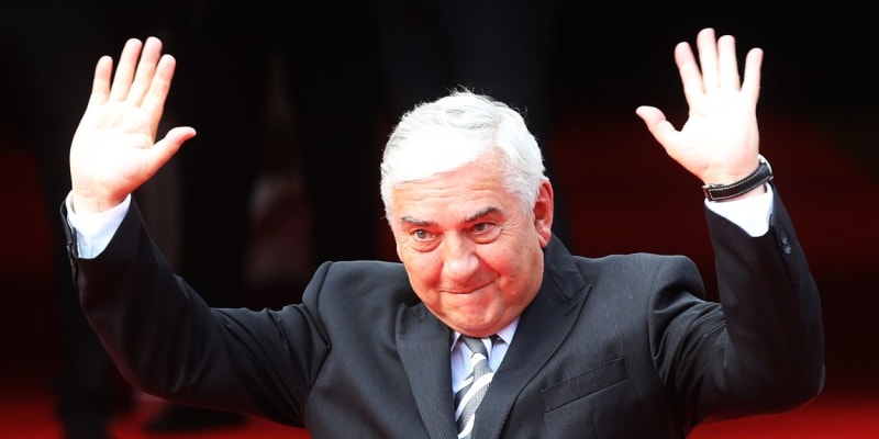 Herec, moderátor a bavič Miroslav Donutil slaví své 70. narozeniny.