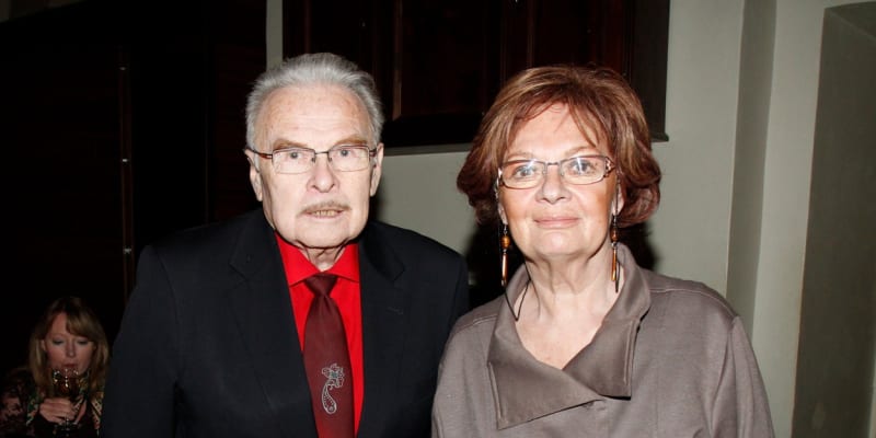 Herečka Jana Hlaváčová s manželem Luďkem Munzarem v roce 2012