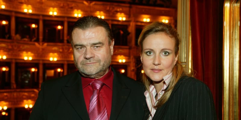 Vendula Pizingerová s předchozím manželem, zesnulým skladatelem Karlem Svobodou.