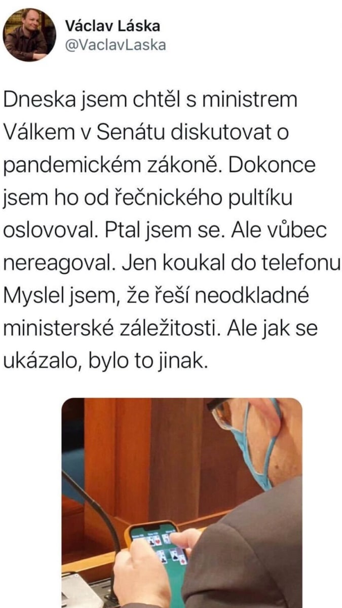 Tweet senátora Václava Lásky k ministru zdravotnictví Vlastimila Válka.