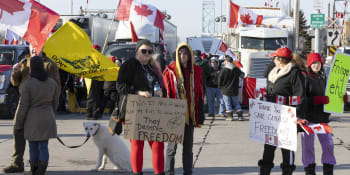 Za protesty proti opatřením vězení, hrozí kanadská provincie. Vyhlásila nouzový stav