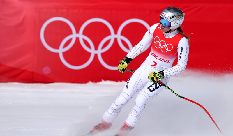 Ester Ledecká v cíli super-G na olympiádě v Pchjongčchangu.