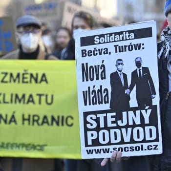 Stovky lidí demonstrovaly na Václavském náměstí kvůli dolu Turów