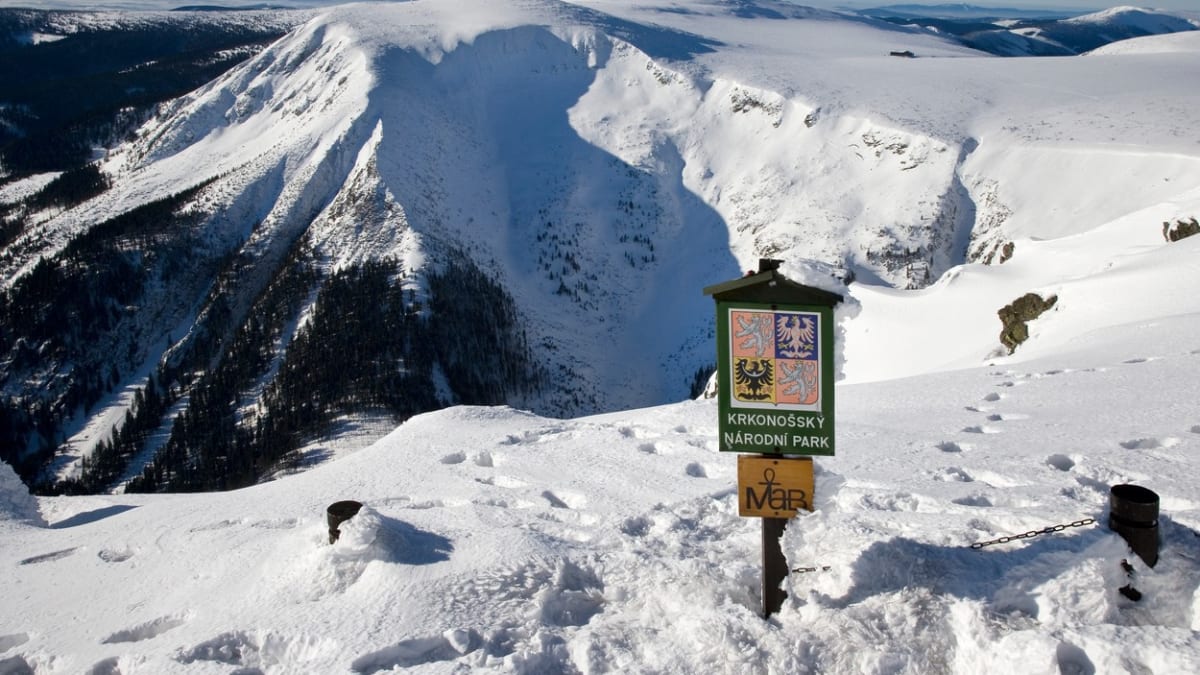 Horská služba zaznamenala v Obřím dole samovolný sesuv dvou lavin.