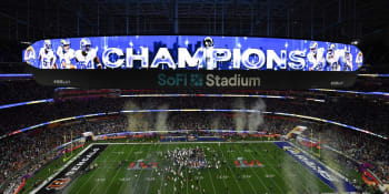 Los Angeles Rams podruhé v historii vyhráli Super Bowl. O skandál se postaral raper Eminem