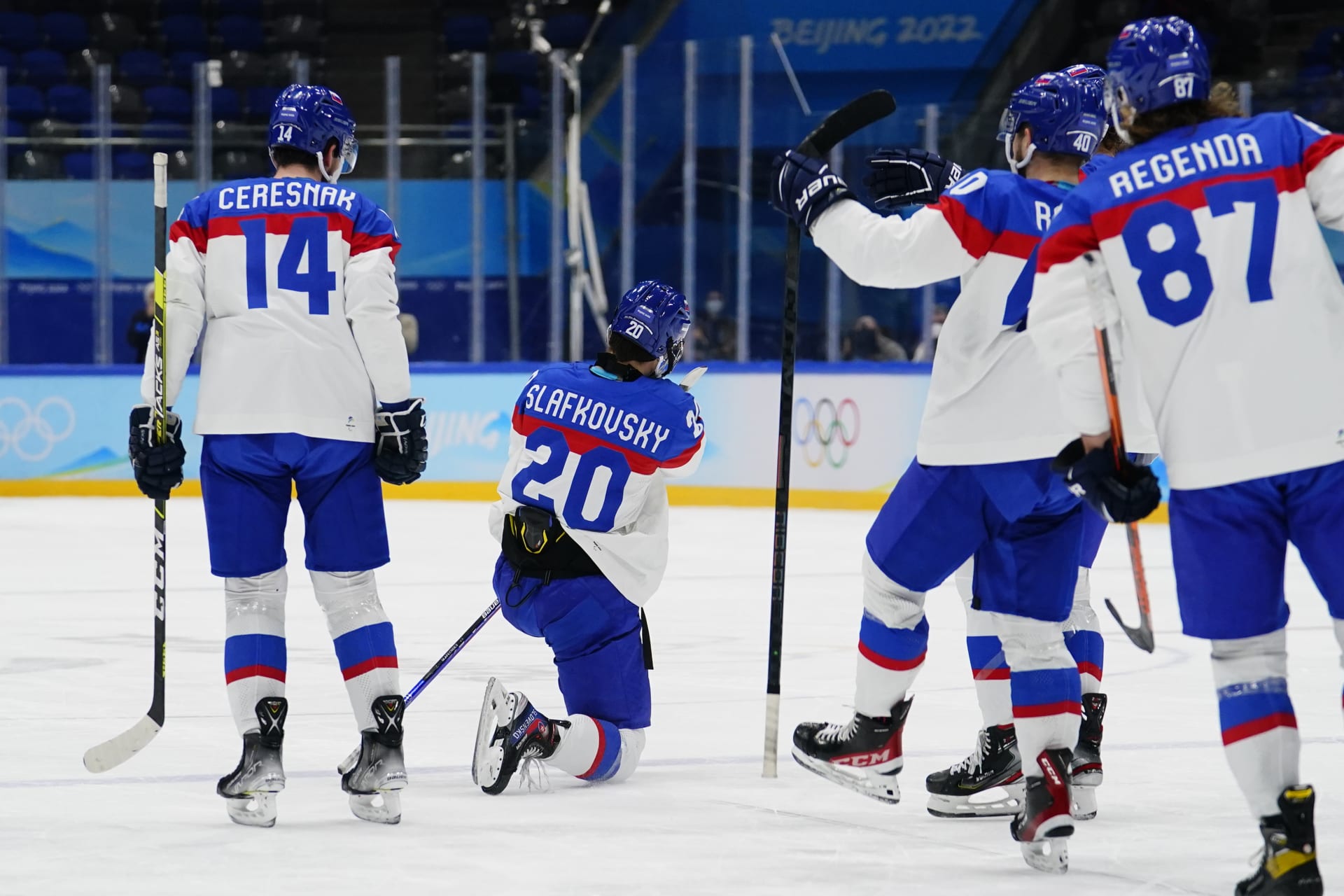 Slovenští hokejisté porazili USA ve čtvrtfinále olympijského turnaje.