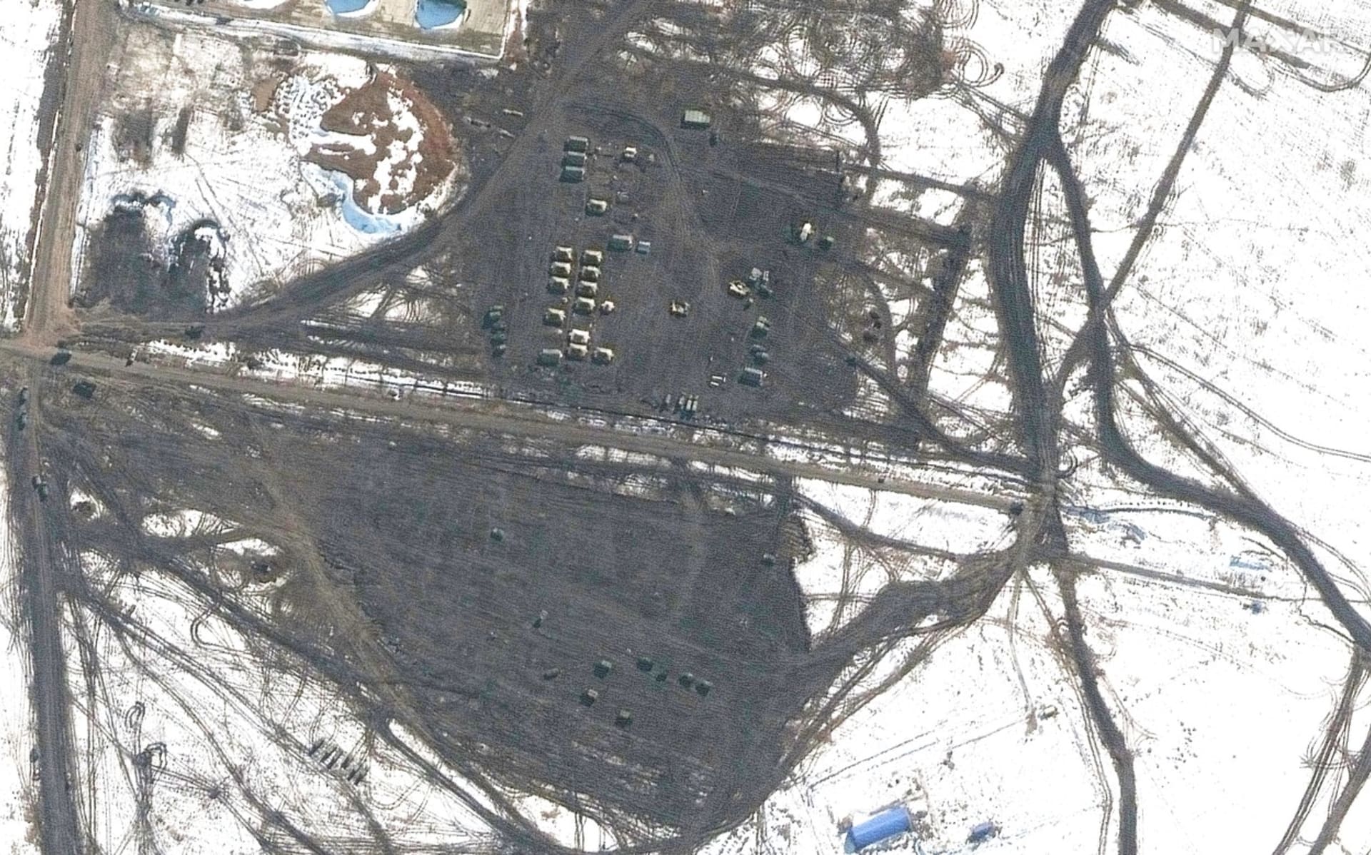 Satelitní snímek ukazuje oblast v ruském Soloti po odletu bojové skupiny.