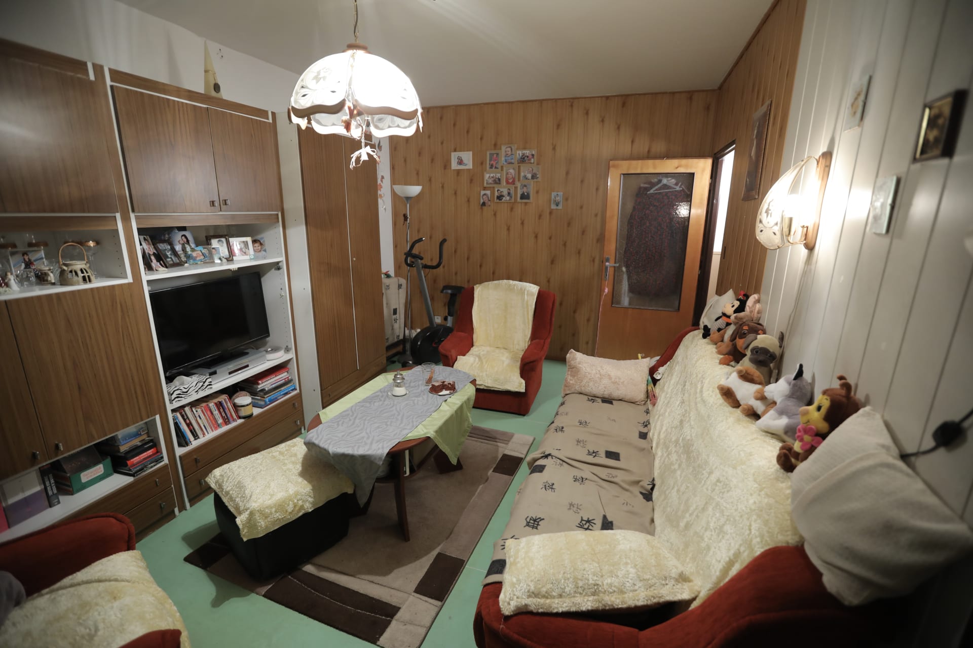 Dagmar si přála změnit především obývací pokoj, v němž byl starý nábytek