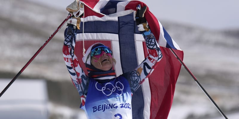 Johaugová v Pekingu vyhrála skiatlon, 10 kilometrů klasicky i 30 kilometrů volně.