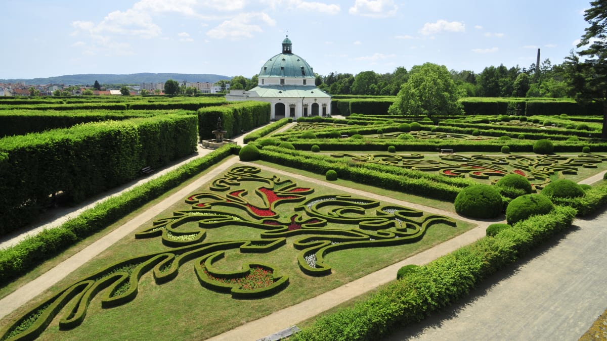 Ústavní soud zamítl stížnost Arcibiskupství olomouckého ve sporu o Květnou zahradu v Kroměříži.
