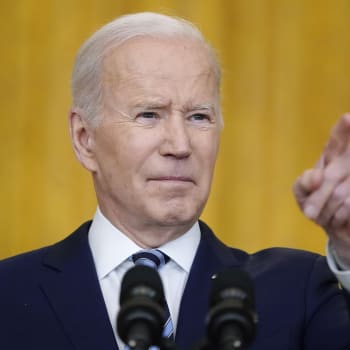 Americký prezident Joe Biden varoval před vězením, které hrozí ženám, jež za interrupcí vycestují do jiného státu USA.