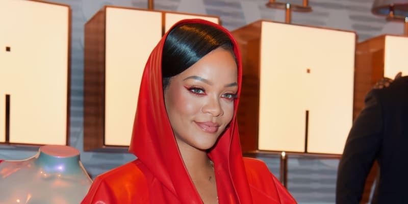 Rihanna se už těší na své první miminko