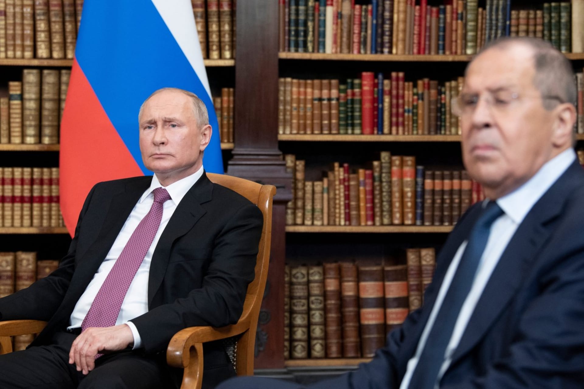 Ruský prezident Vladimir Putin a ministr zahraničí Sergej Lavrov