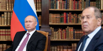 Sovětský úředník, soustředěný a bez emocí. Co čeští politici říkají o Putinovi s Lavrovem?