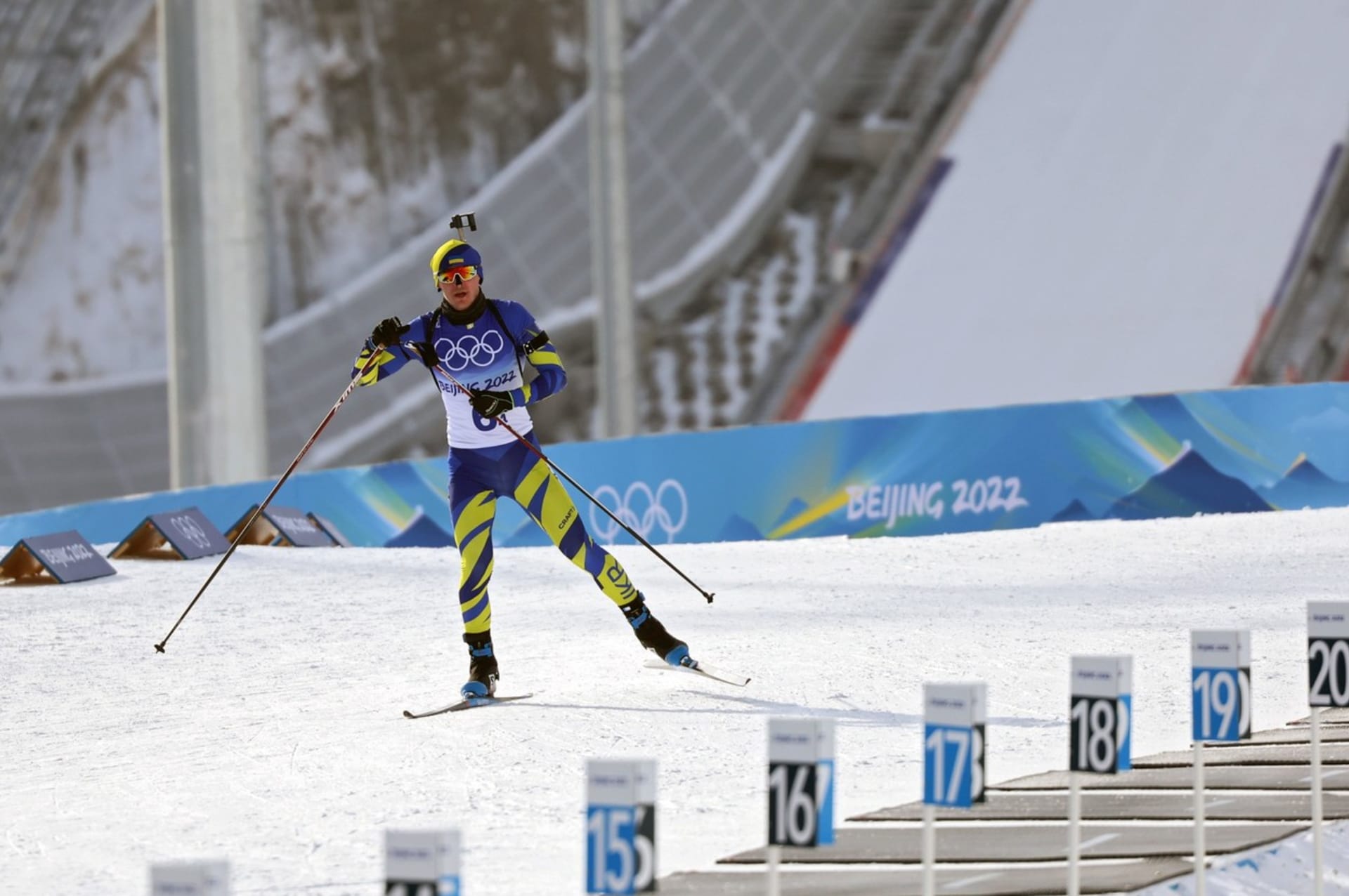 Ukrajinský biatlonista Dmytro Pidručnyj na olympiádě v Pekingu